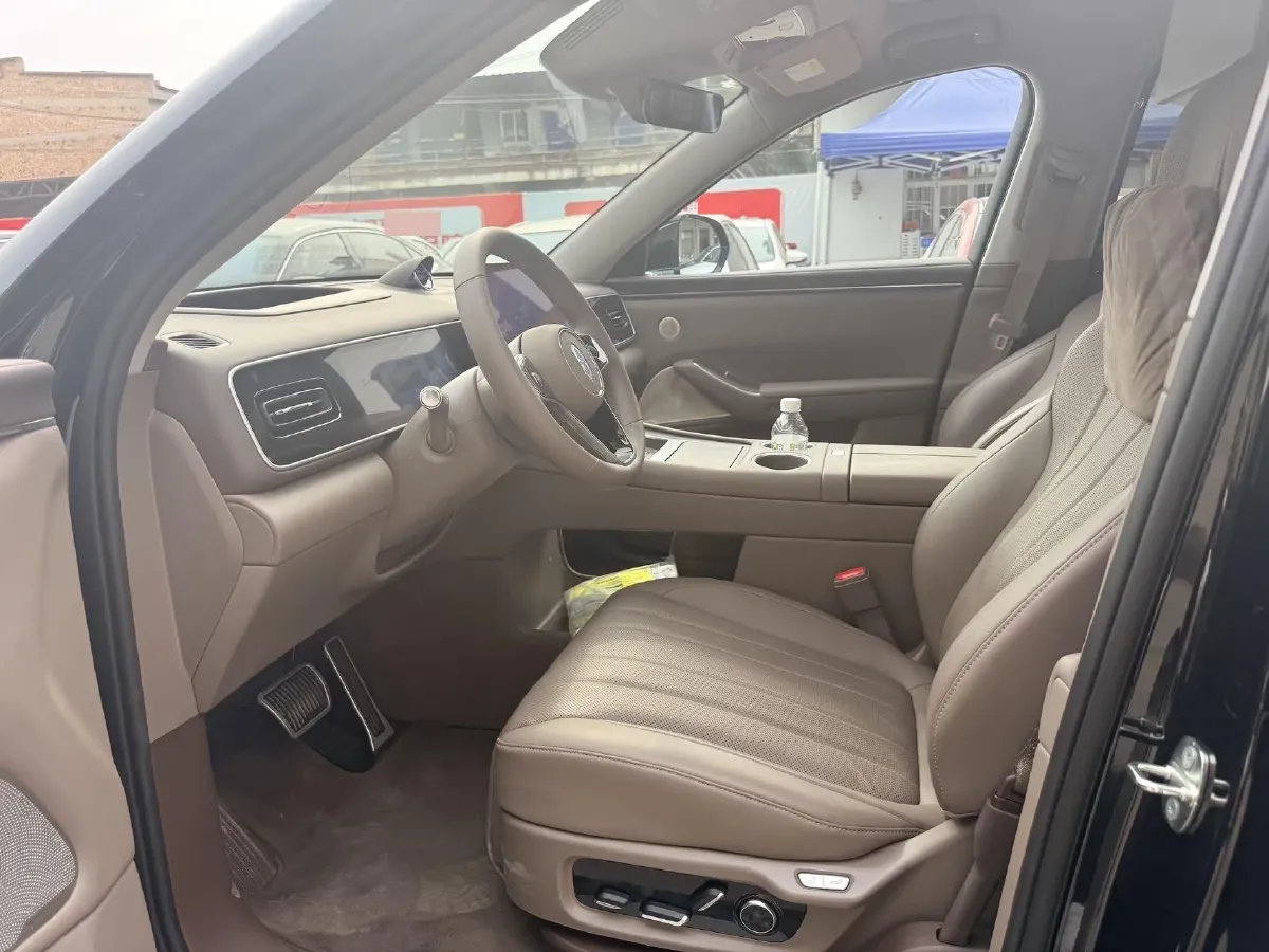 2026 AITO AITO M7 REEV 160HP REEV,autocango,china used car exporter,china ev exporter,chinese used car exporter,chinese used ev exporter