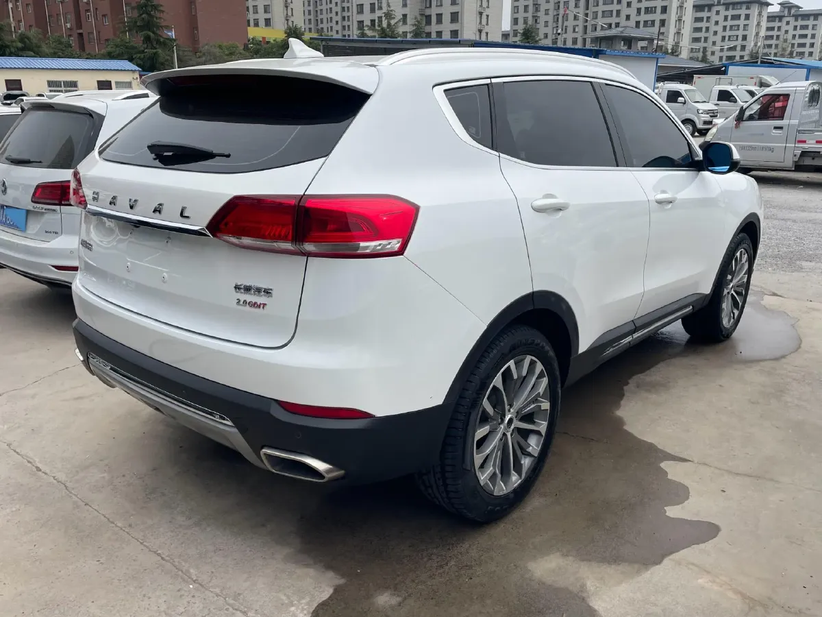 2017 Haval H6 2.0T 197HP L4 7DCT,autocango,china used car exporter,china ev exporter,chinese used car exporter,chinese used ev exporter