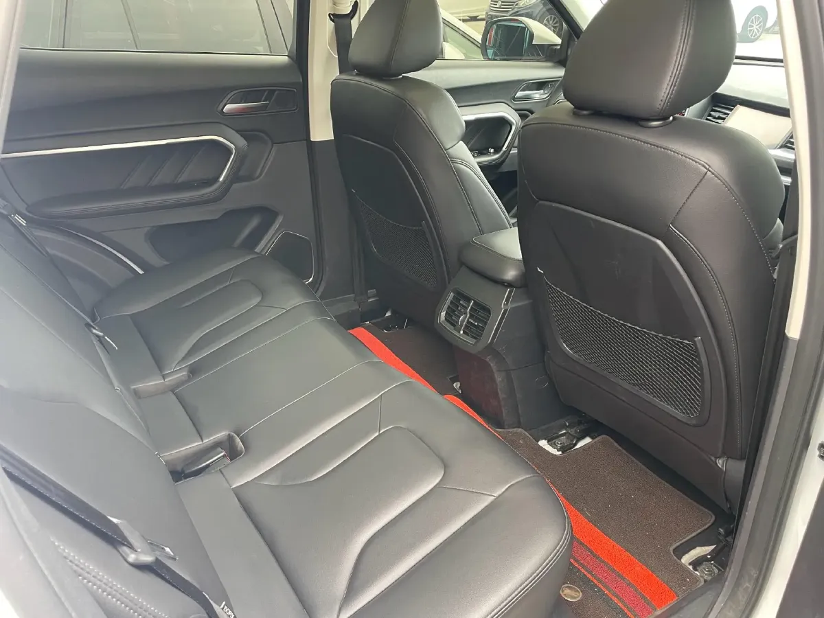 2017 Haval H6 2.0T 197HP L4 7DCT,autocango,china used car exporter,china ev exporter,chinese used car exporter,chinese used ev exporter