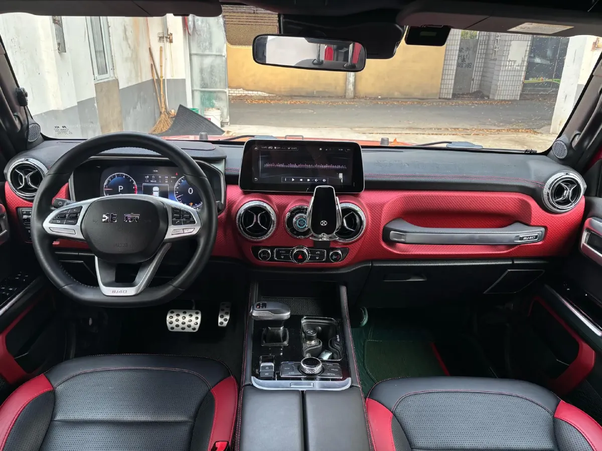 2020 Beijing BJ40 2.0T 224HP L4 8AT,autocango,china used car exporter,china ev exporter,chinese used car exporter,chinese used ev exporter