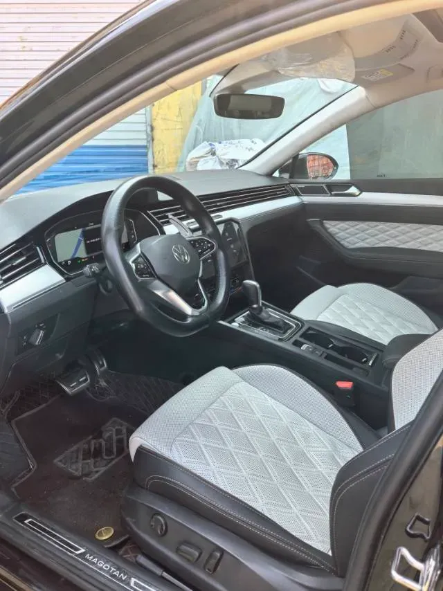 2023 Volkswagen Magotan 2.0T 186HP L4 7DCT,autocango,china used car exporter,china ev exporter,chinese used car exporter,chinese used ev exporter