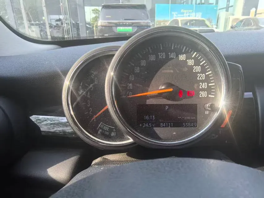 2019 MINI MINI 1.5T 102HP L3 7DCT,autocango,china used car exporter,china ev exporter,chinese used car exporter,chinese used ev exporter