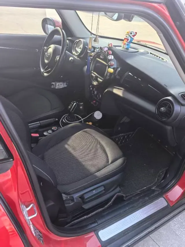 2019 MINI MINI 1.5T 102HP L3 7DCT,autocango,china used car exporter,china ev exporter,chinese used car exporter,chinese used ev exporter