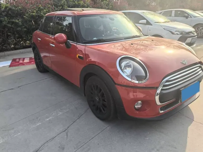 2019 MINI MINI 1.5T 102HP L3 7DCT,autocango,china used car exporter,china ev exporter,chinese used car exporter,chinese used ev exporter