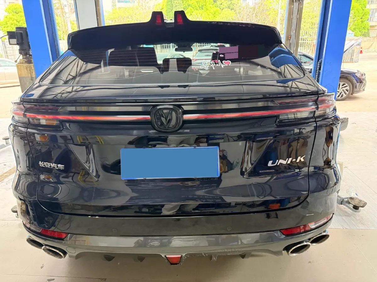 2021 ChangAn UNI-K 2.0T 233HP L4 8AT,autocango,china used car exporter,china ev exporter,chinese used car exporter,chinese used ev exporter