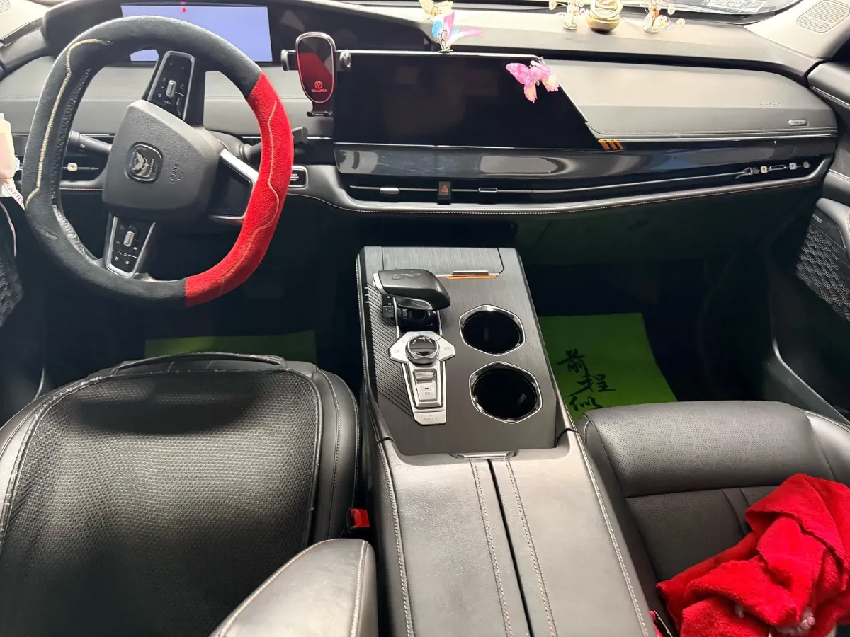 2021 ChangAn UNI-K 2.0T 233HP L4 8AT,autocango,china used car exporter,china ev exporter,chinese used car exporter,chinese used ev exporter