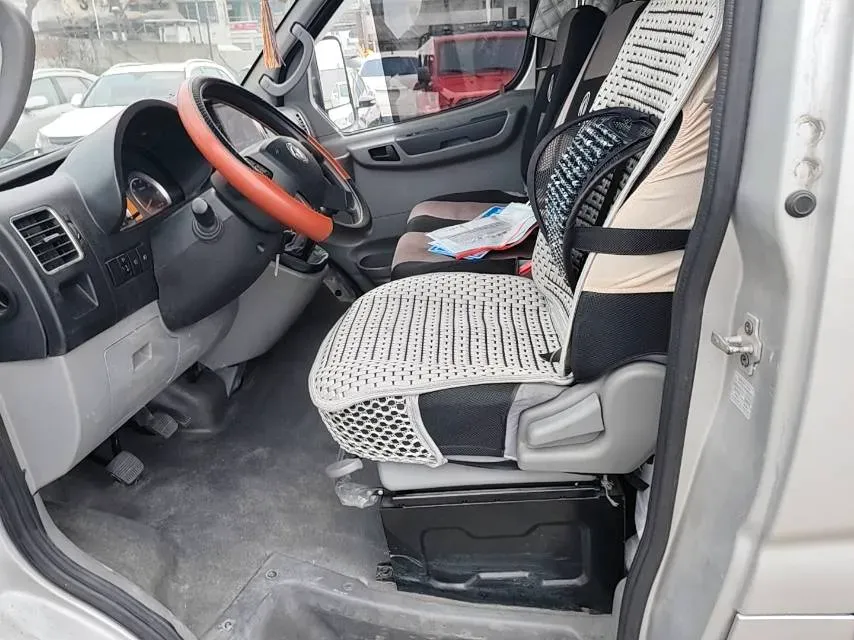 2021 DongFeng DFAC YuFeng 2.5T 136HP L4 6MT,autocango,china used car exporter,china ev exporter,chinese used car exporter,chinese used ev exporter