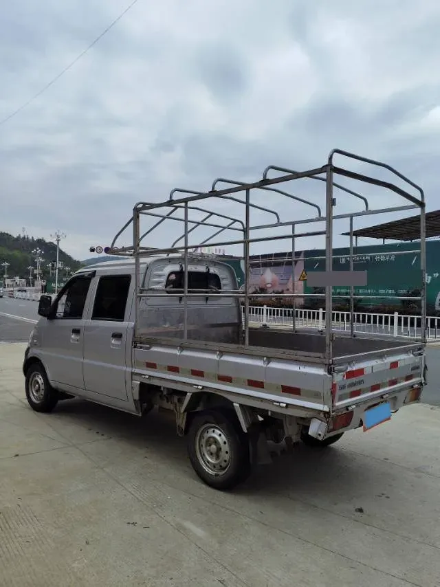 2019 WuLing RongGuang Mini Truck 1.2L 82HP L4 5MT,autocango,china used car exporter,china ev exporter,chinese used car exporter,chinese used ev exporter