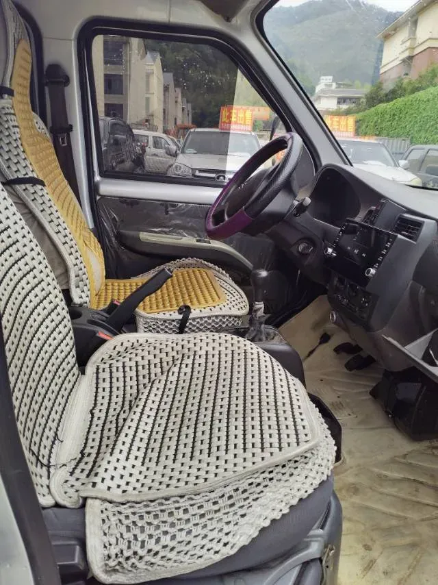 2019 WuLing RongGuang Mini Truck 1.2L 82HP L4 5MT,autocango,china used car exporter,china ev exporter,chinese used car exporter,chinese used ev exporter