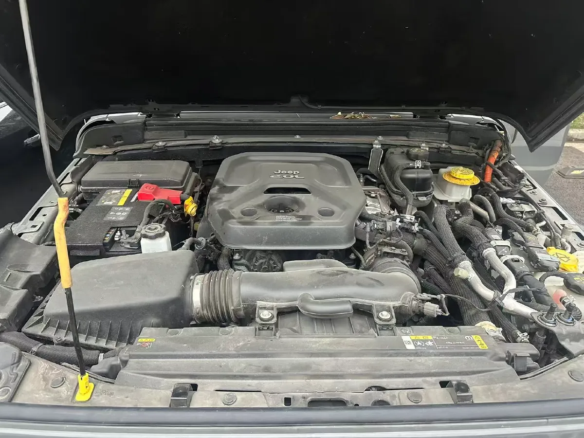 2021 Jeep Wrangler 2.0T 266HP L4 8AT PHEV 17KWH,autocango,china used car exporter,china ev exporter,chinese used car exporter,chinese used ev exporter