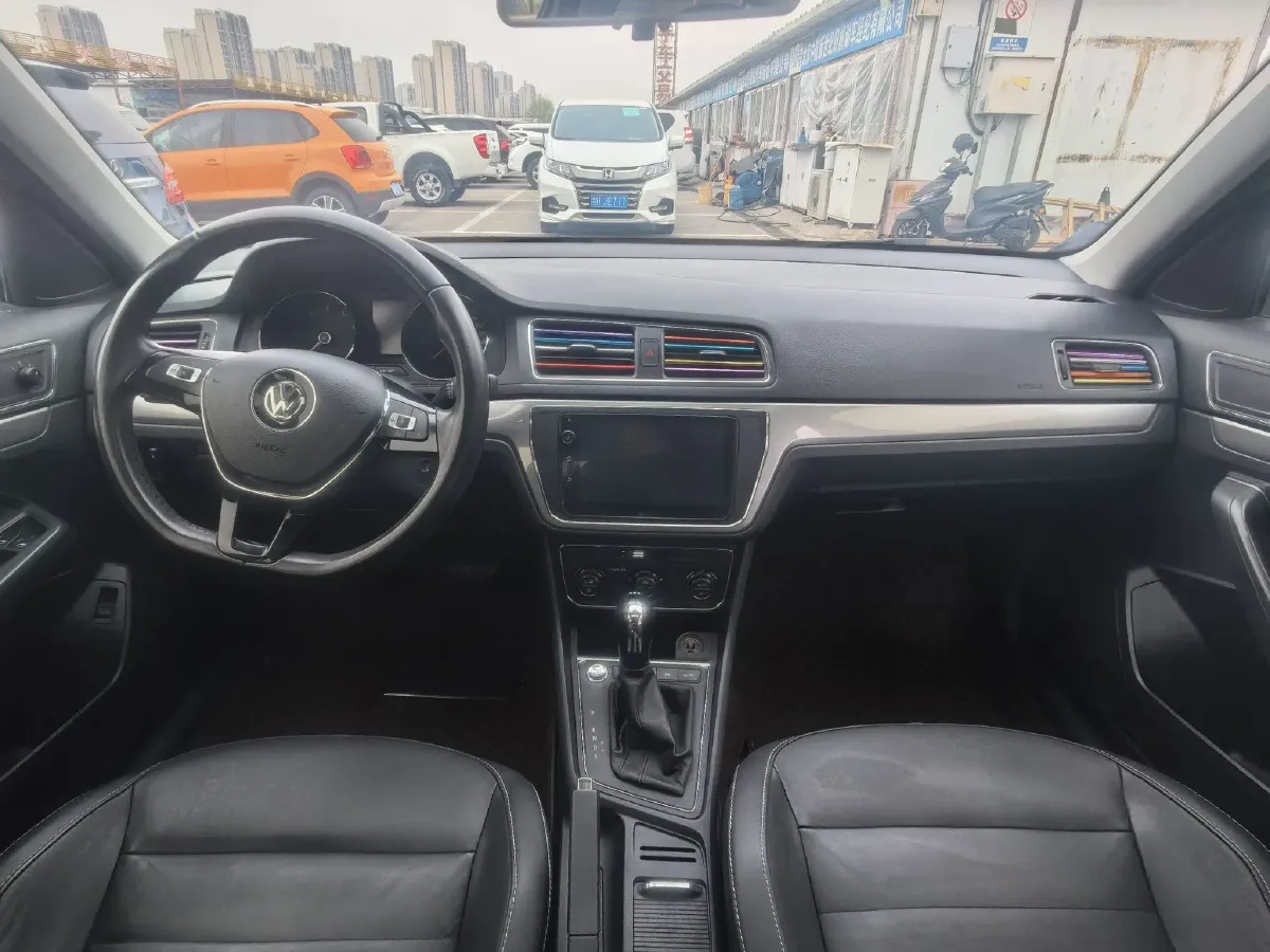 2017 Volkswagen Lavida 1.4T 131HP L4 7DCT,autocango,china used car exporter,china ev exporter,chinese used car exporter,chinese used ev exporter