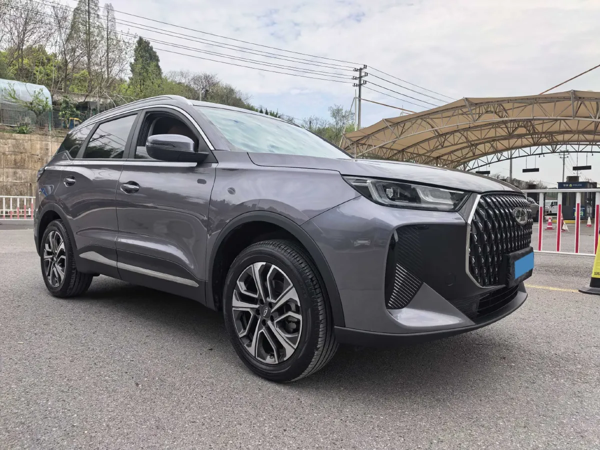 2025 Chery Tiggo 7 Plus 1.5T 156HP L4 CVT,autocango,china used car exporter,china ev exporter,chinese used car exporter,chinese used ev exporter