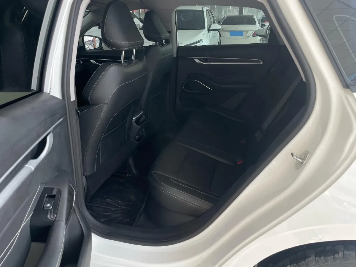 2023 Geely Emgrand 1.5L 127HP L4 5MT,autocango,china used car exporter,china ev exporter,chinese used car exporter,chinese used ev exporter