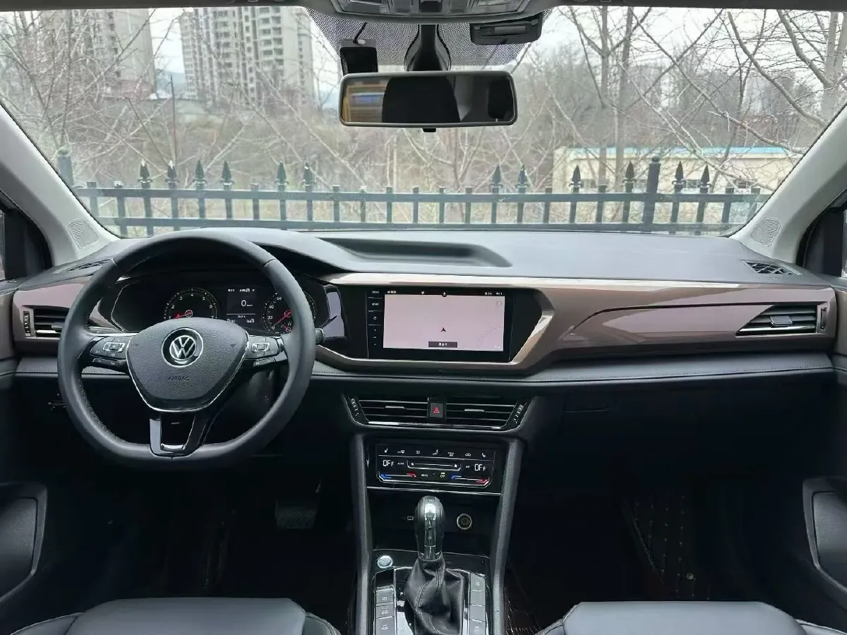 2021 Volkswagen Tharu 2.0T 186HP L4 7DCT,autocango,china used car exporter,china ev exporter,chinese used car exporter,chinese used ev exporter