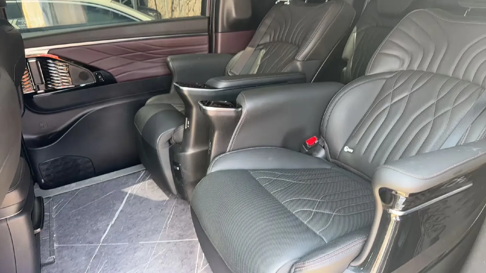 2024 GAC Trumpchi M8 2.0T 252HP L4 8AT,autocango,china used car exporter,china ev exporter,chinese used car exporter,chinese used ev exporter