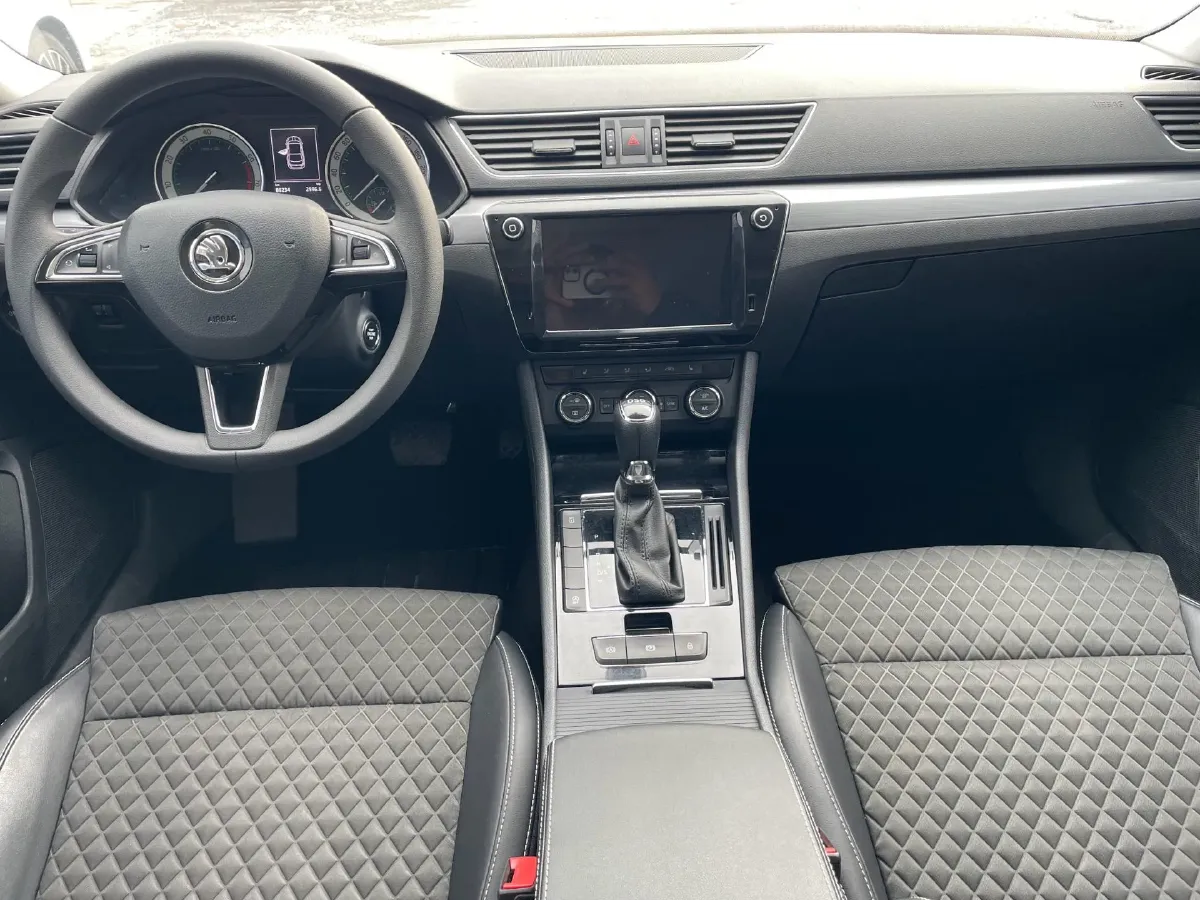 2018 Nissan Terra 2.5L 184HP L4 7AT,autocango,china used car exporter,china ev exporter,chinese used car exporter,chinese used ev exporter