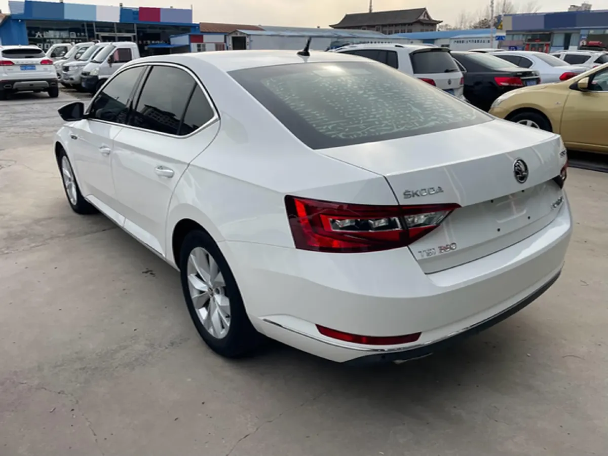 2018 Nissan Terra 2.5L 184HP L4 7AT,autocango,china used car exporter,china ev exporter,chinese used car exporter,chinese used ev exporter