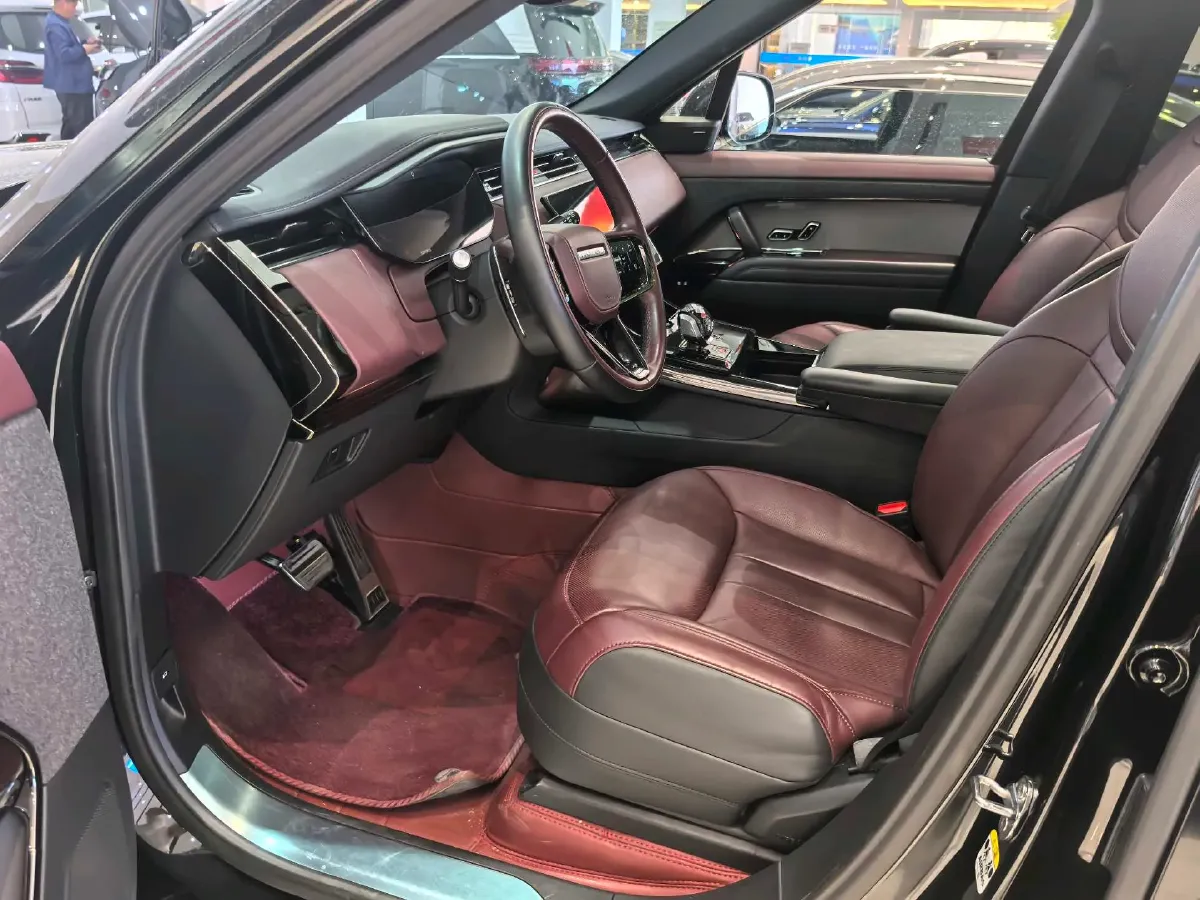 2024 Land Rover Range Rover Sport 3.0T 400HP L6 8AT,autocango,china used car exporter,china ev exporter,chinese used car exporter,chinese used ev exporter