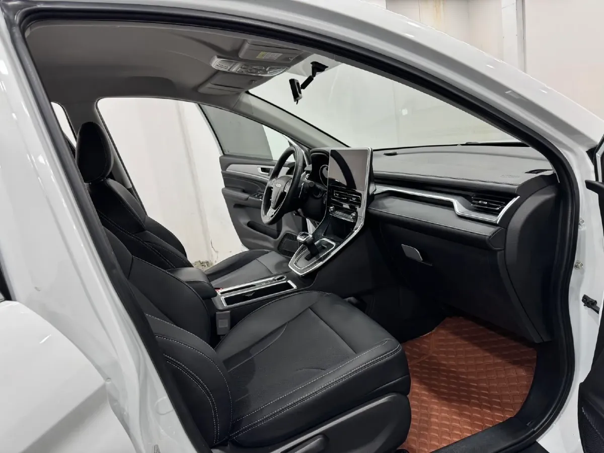 2021 Haval M6 1.5T 150HP L4 7DCT,autocango,china used car exporter,china ev exporter,chinese used car exporter,chinese used ev exporter