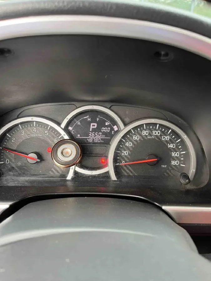 2015 Suzuki Jimny 1.3L 85HP L4 4AT,autocango,china used car exporter,china ev exporter,chinese used car exporter,chinese used ev exporter