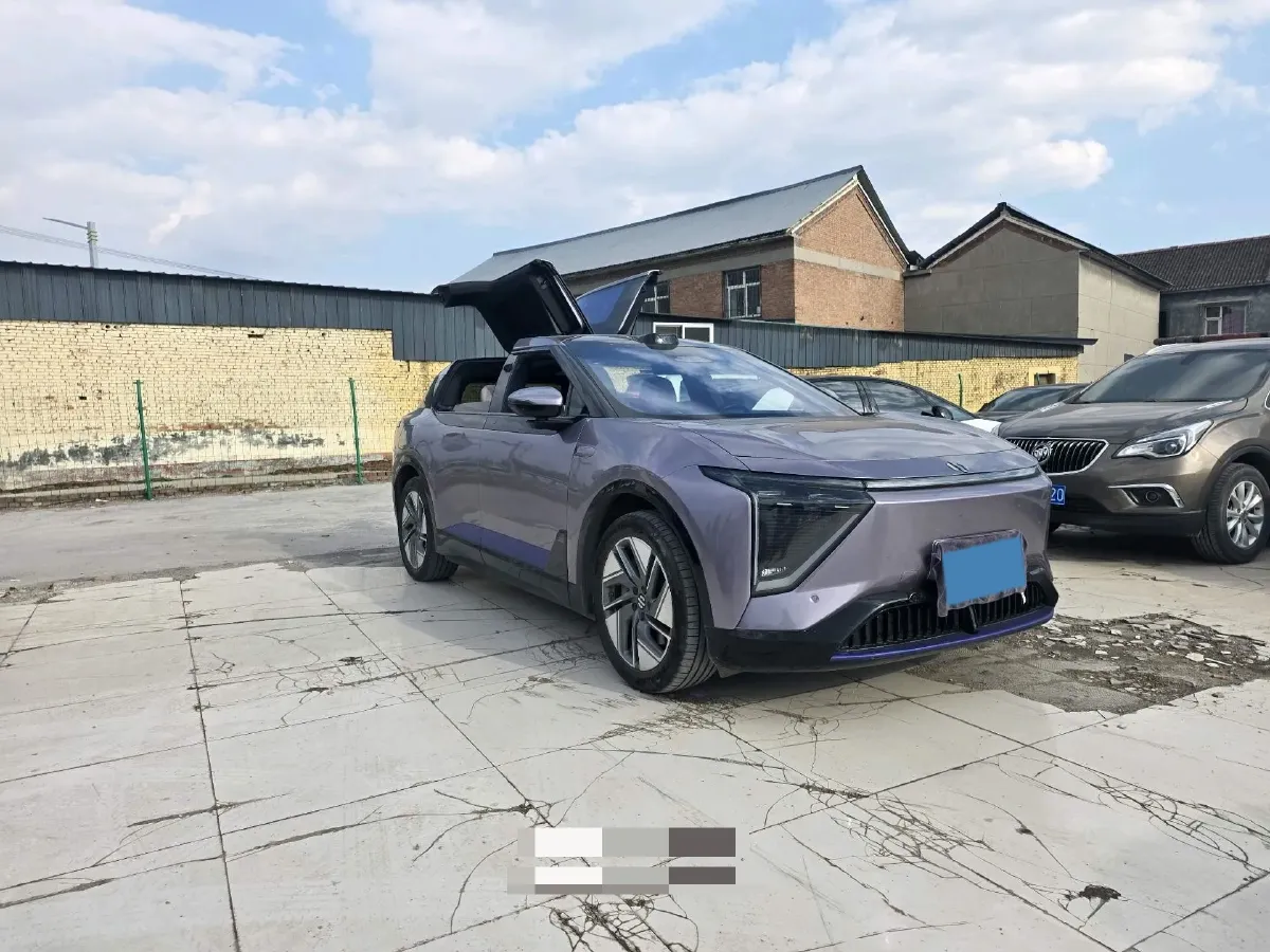 2023 HiPhi Y BEV 76.6KWH,autocango,china used car exporter,china ev exporter,chinese used car exporter,chinese used ev exporter