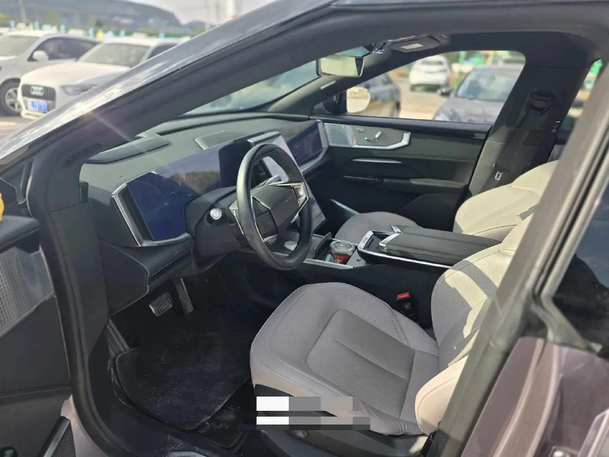 2023 HiPhi Y BEV 76.6KWH,autocango,china used car exporter,china ev exporter,chinese used car exporter,chinese used ev exporter