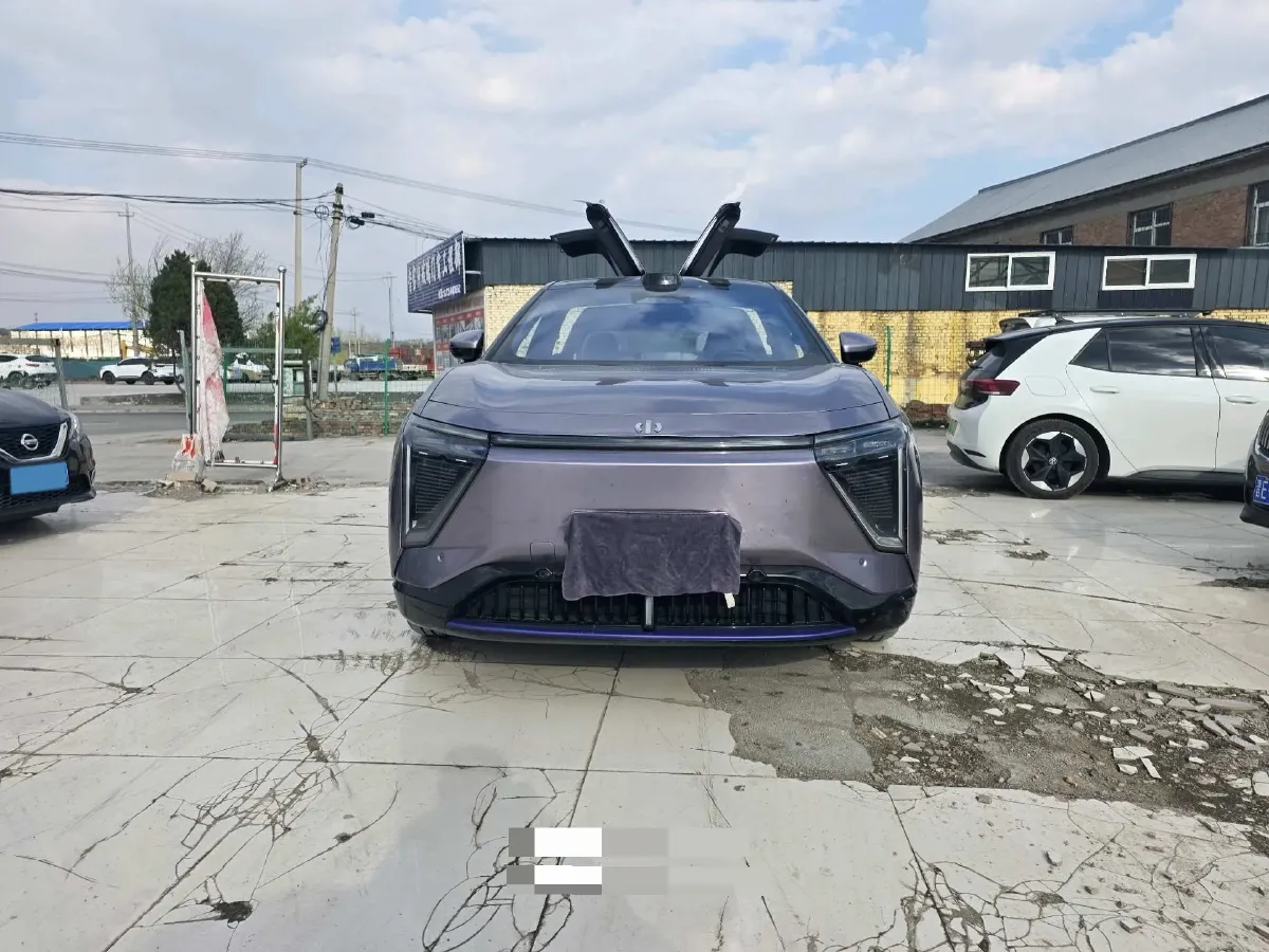 2023 HiPhi Y BEV 76.6KWH,autocango,china used car exporter,china ev exporter,chinese used car exporter,chinese used ev exporter