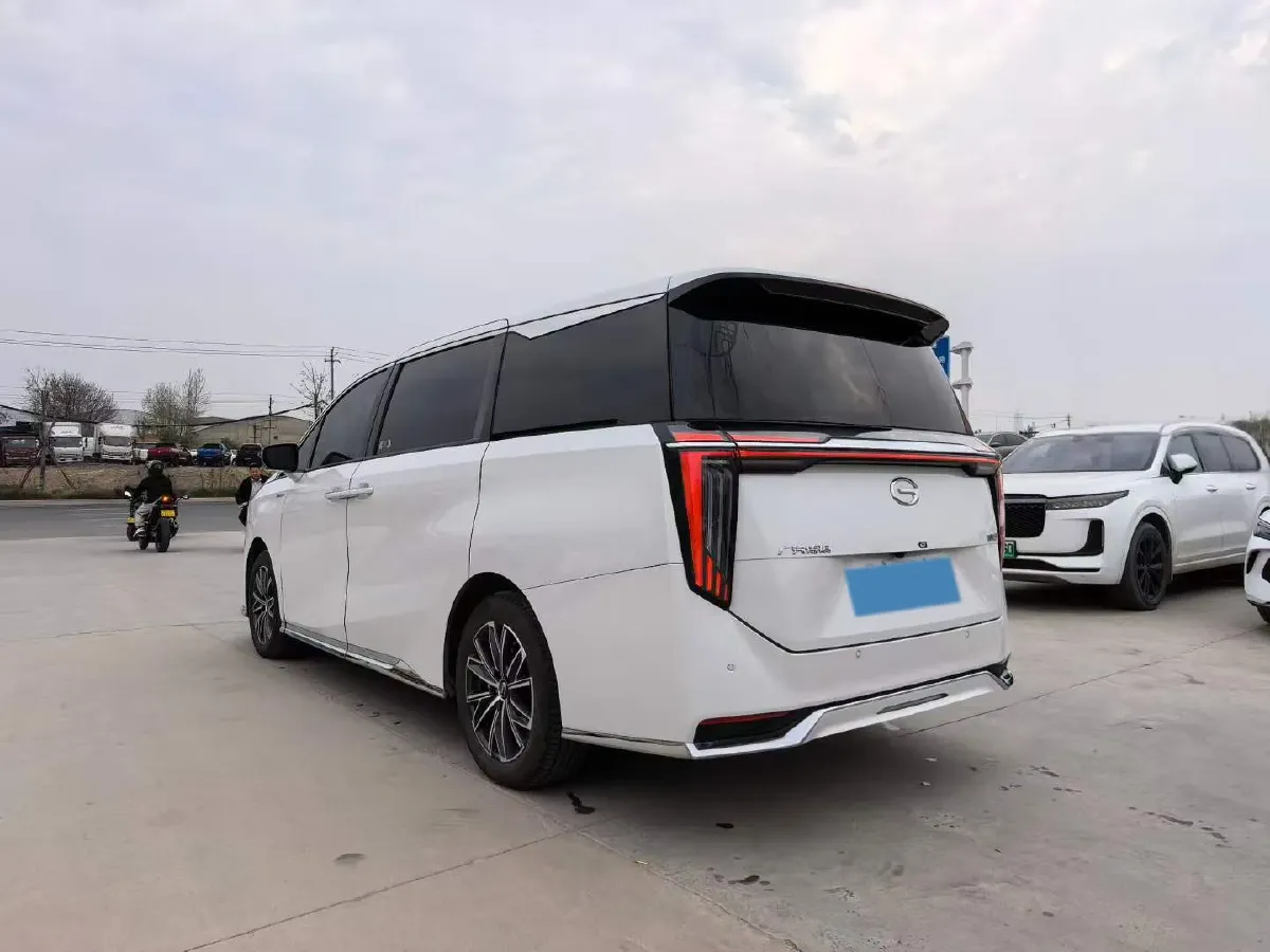 2023 GAC Trumpchi M8 2.0T 252HP L4 8AT,autocango,china used car exporter,china ev exporter,chinese used car exporter,chinese used ev exporter