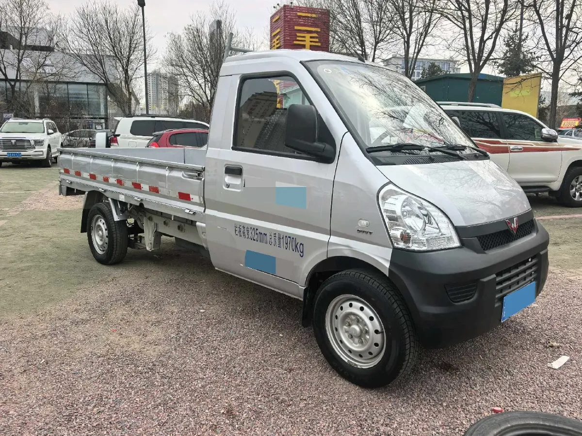 2018 WuLing RongGuang New Truck 1.5L 107HP L4 5MT,autocango,china used car exporter,china ev exporter,chinese used car exporter,chinese used ev exporter
