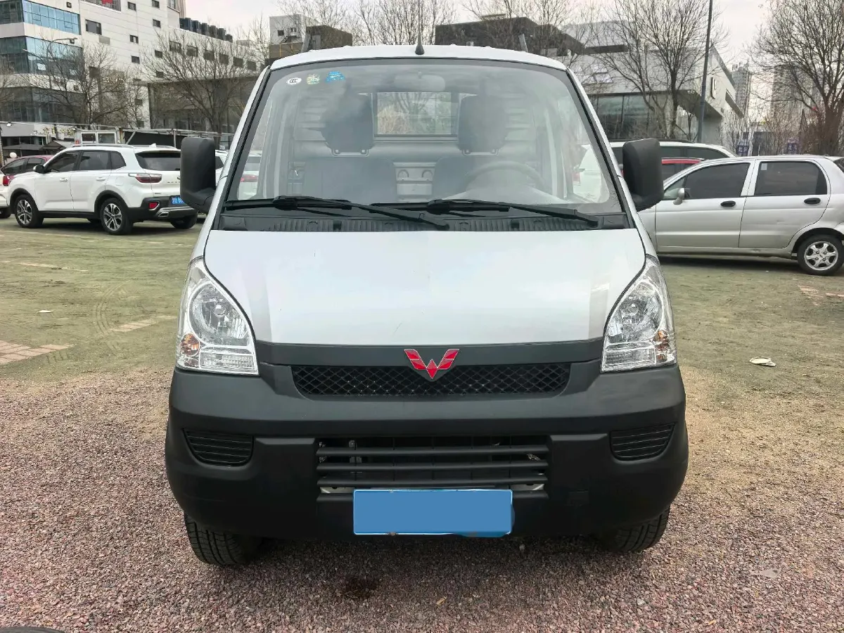 2018 WuLing RongGuang New Truck 1.5L 107HP L4 5MT,autocango,china used car exporter,china ev exporter,chinese used car exporter,chinese used ev exporter