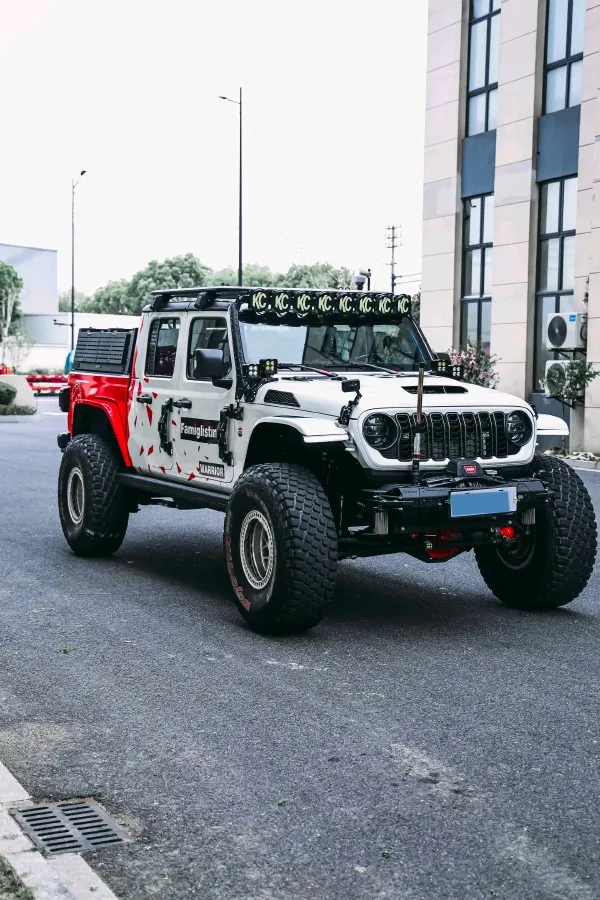 2022 Jeep Gladiator 3.6L 284HP V6 8AT,autocango,china used car exporter,china ev exporter,chinese used car exporter,chinese used ev exporter