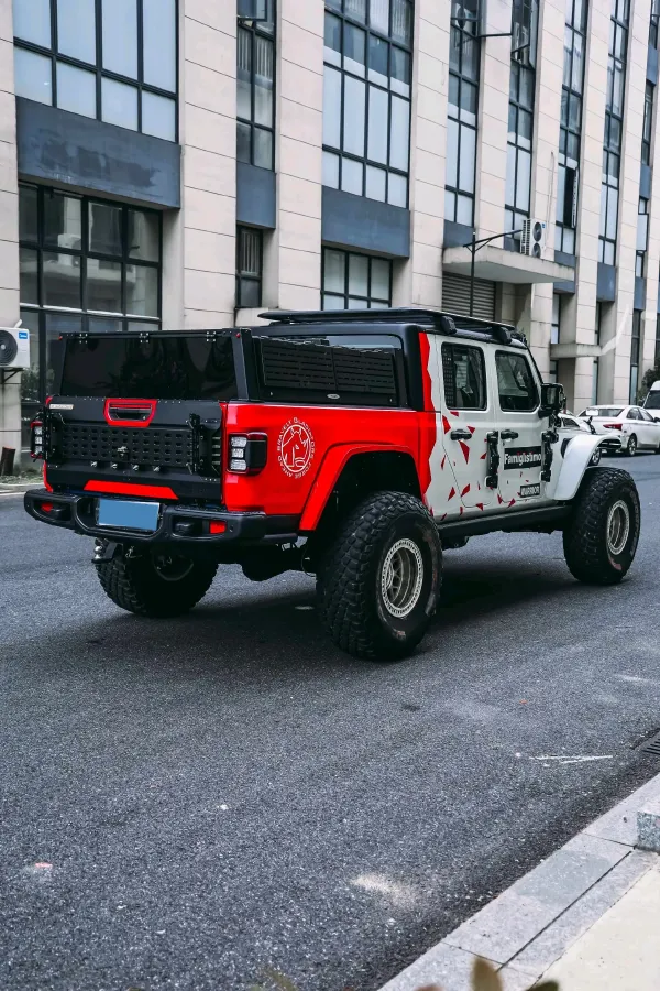 2022 Jeep Gladiator 3.6L 284HP V6 8AT,autocango,china used car exporter,china ev exporter,chinese used car exporter,chinese used ev exporter
