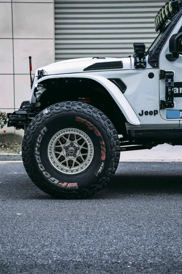 2022 Jeep Gladiator 3.6L 284HP V6 8AT,autocango,china used car exporter,china ev exporter,chinese used car exporter,chinese used ev exporter