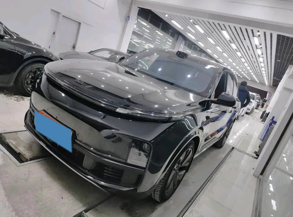 2024 Ford Bronco 2.3T 275HP L4 10AT,autocango,china used car exporter,china ev exporter,chinese used car exporter,chinese used ev exporter