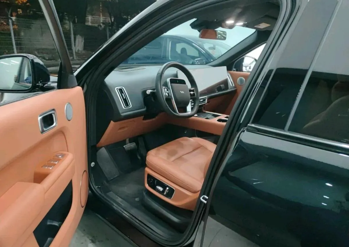 2024 Ford Bronco 2.3T 275HP L4 10AT,autocango,china used car exporter,china ev exporter,chinese used car exporter,chinese used ev exporter