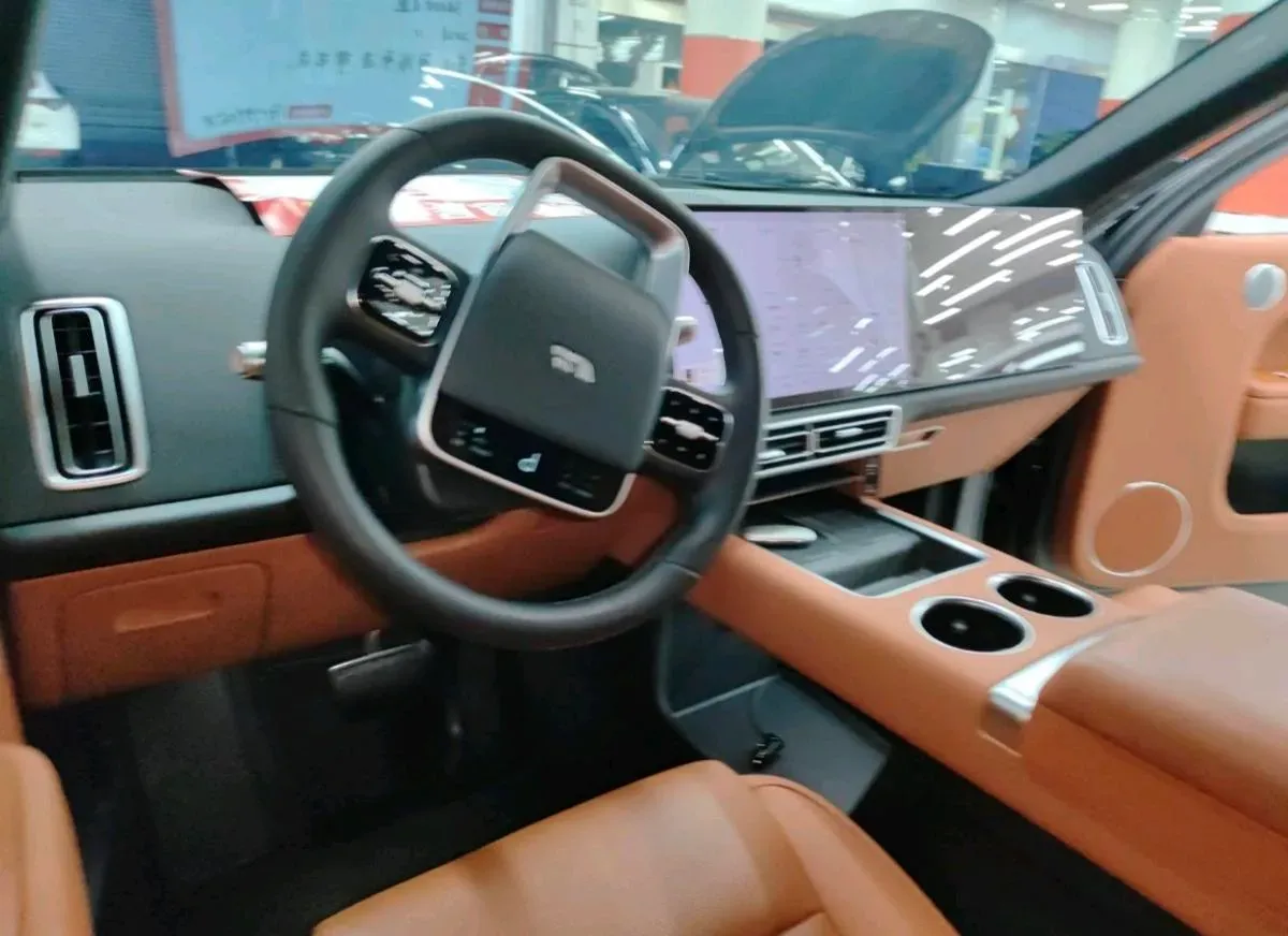 2024 Ford Bronco 2.3T 275HP L4 10AT,autocango,china used car exporter,china ev exporter,chinese used car exporter,chinese used ev exporter