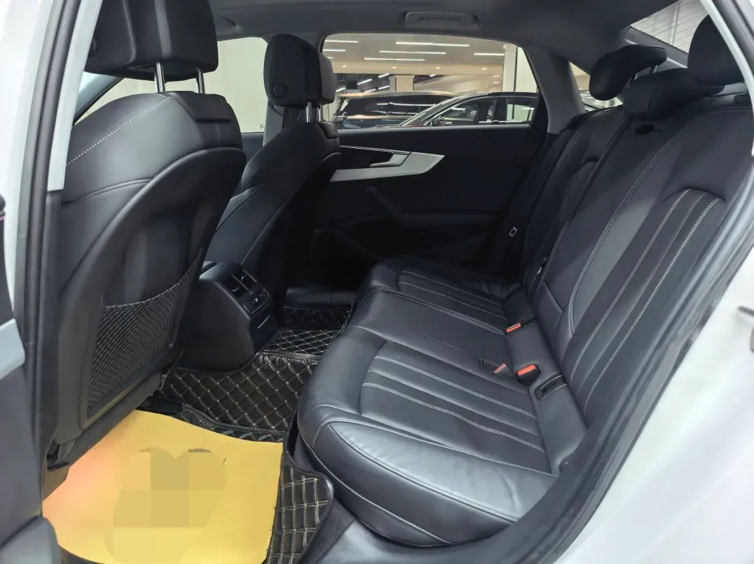 2020 Audi A4L 2.0T 190HP L4 7DCT,autocango,china used car exporter,china ev exporter,chinese used car exporter,chinese used ev exporter