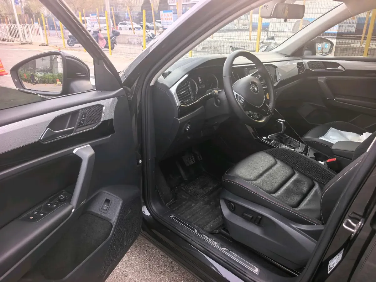 2019 Volkswagen Tayron 2.0T 186HP L4 7DCT,autocango,china used car exporter,china ev exporter,chinese used car exporter,chinese used ev exporter