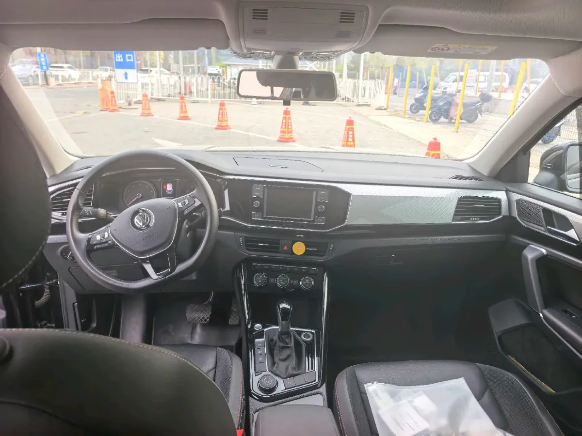 2019 Volkswagen Tayron 2.0T 186HP L4 7DCT,autocango,china used car exporter,china ev exporter,chinese used car exporter,chinese used ev exporter