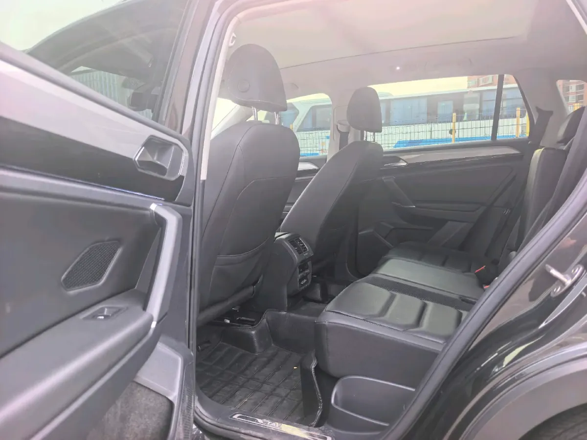 2019 Volkswagen Tayron 2.0T 186HP L4 7DCT,autocango,china used car exporter,china ev exporter,chinese used car exporter,chinese used ev exporter