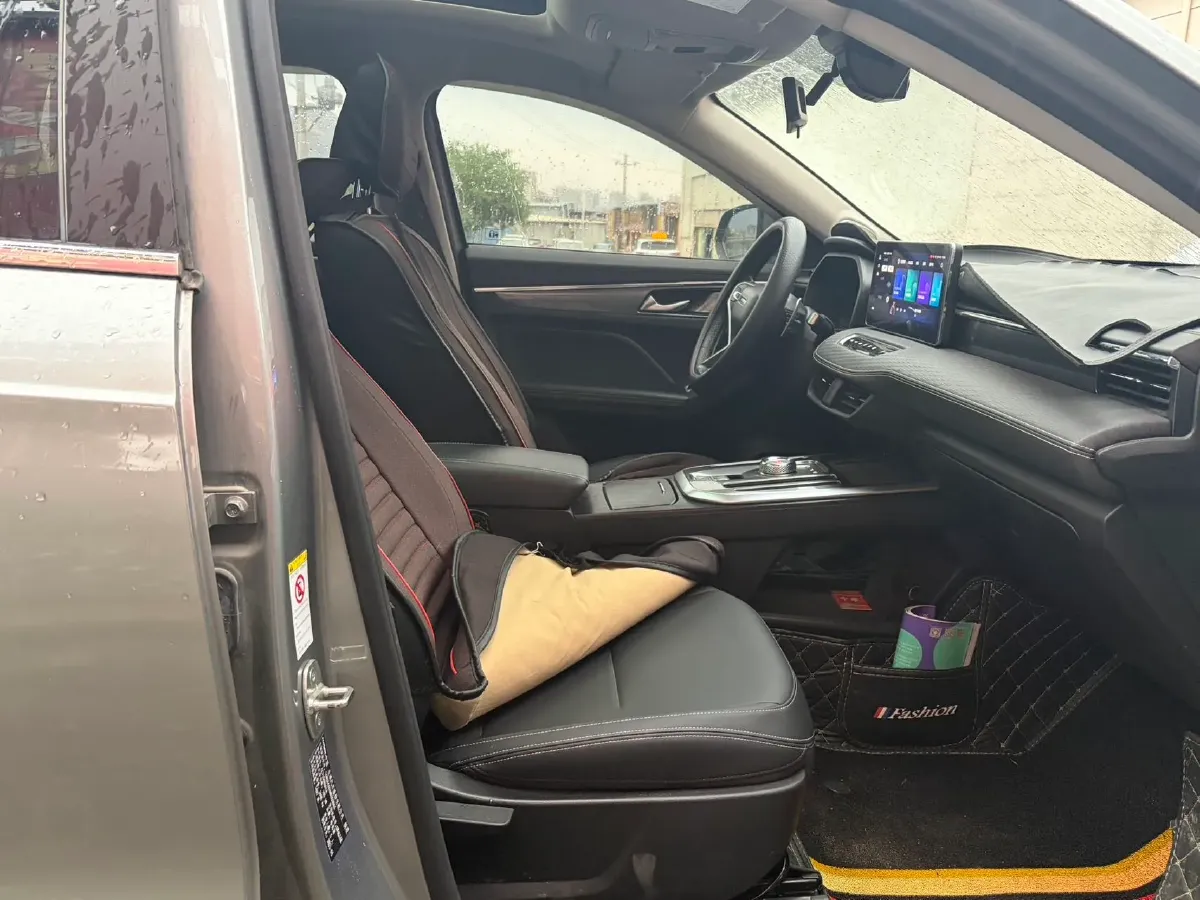 2021 Haval Jolion 1.5T 150HP L4 7DCT,autocango,china used car exporter,china ev exporter,chinese used car exporter,chinese used ev exporter