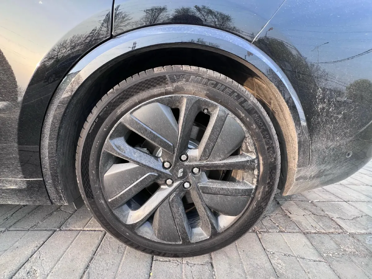 2024 Toyota Granvia 2.5L 189HP L4 E-CVT Hybrid,autocango,china used car exporter,china ev exporter,chinese used car exporter,chinese used ev exporter