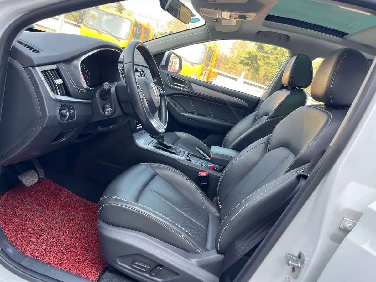 2018 Roewe RX5 1.5T 169HP L4 7DCT,autocango,china used car exporter,china ev exporter,chinese used car exporter,chinese used ev exporter