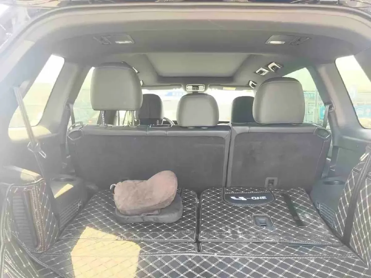 2020 Li ONE Range Extended 131HP REEV 40.5KWH,autocango,china used car exporter,china ev exporter,chinese used car exporter,chinese used ev exporter