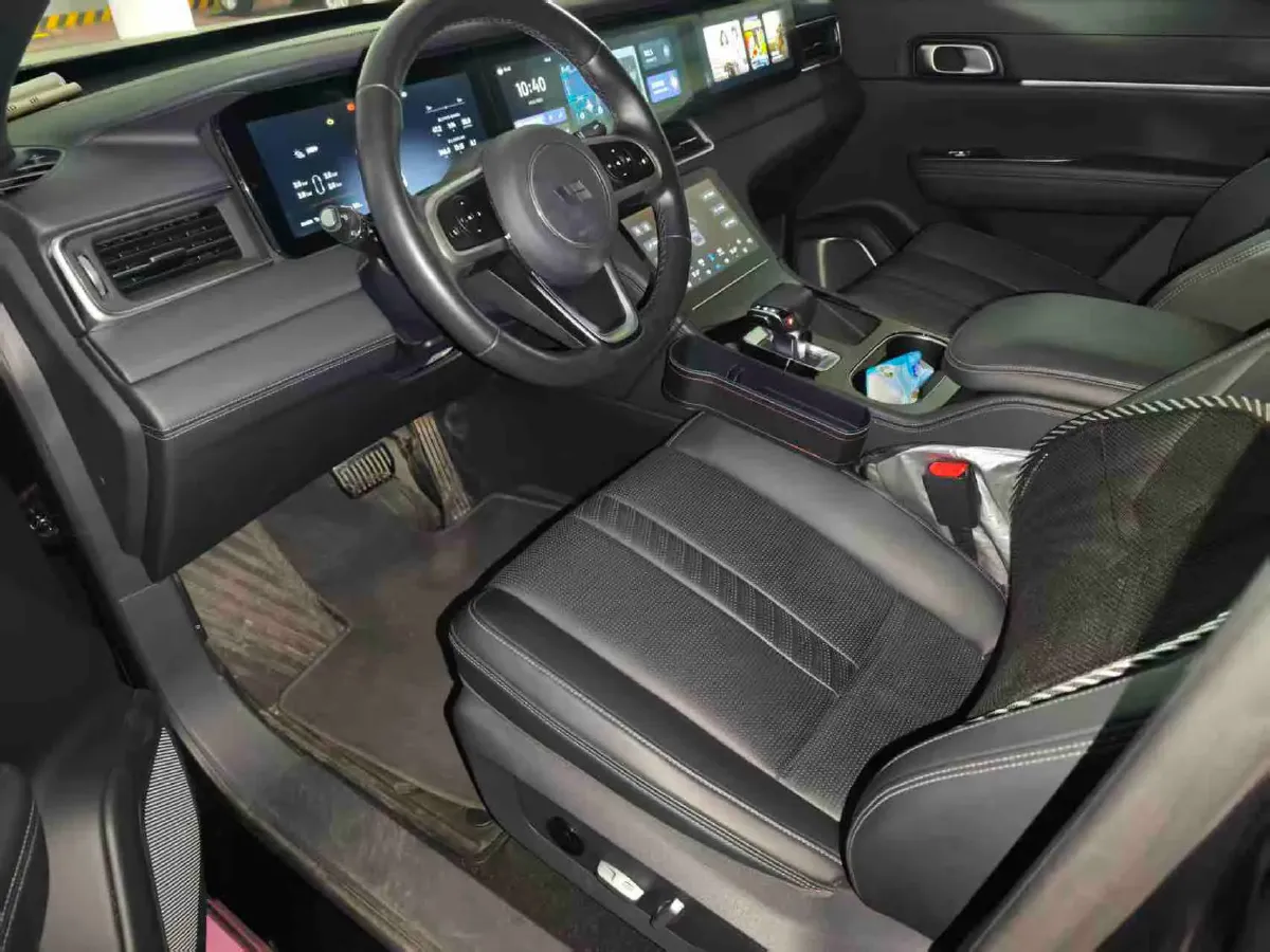 2020 Li ONE Range Extended 131HP REEV 40.5KWH,autocango,china used car exporter,china ev exporter,chinese used car exporter,chinese used ev exporter