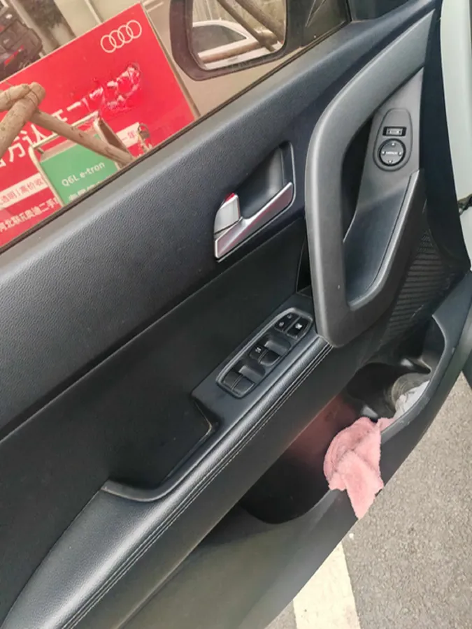 2017 Hyundai ix25 1.6L 125HP L4 6AT,autocango,china used car exporter,china ev exporter,chinese used car exporter,chinese used ev exporter