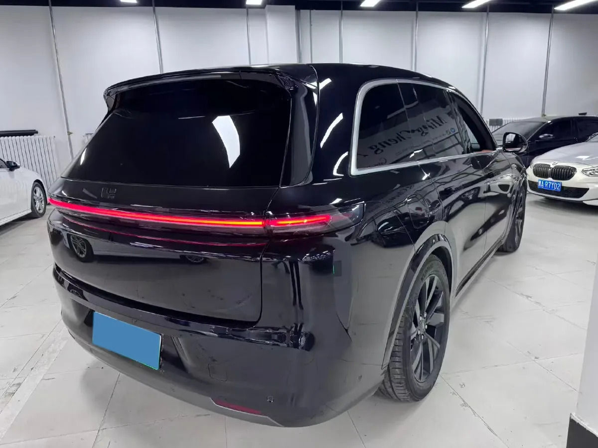2023 Li L8 Range Extended 154HP REEV 40.9KWH,autocango,china used car exporter,china ev exporter,chinese used car exporter,chinese used ev exporter