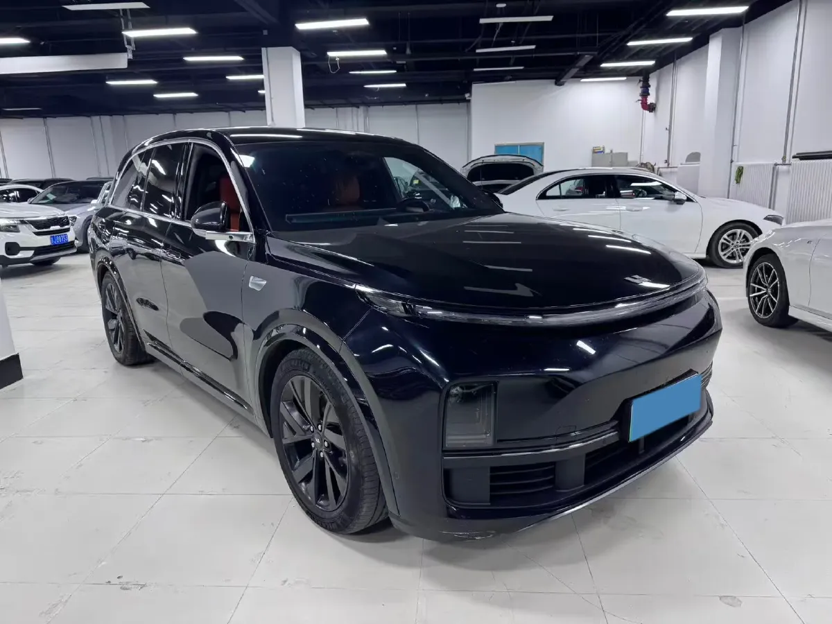 2023 Li L8 Range Extended 154HP REEV 40.9KWH,autocango,china used car exporter,china ev exporter,chinese used car exporter,chinese used ev exporter
