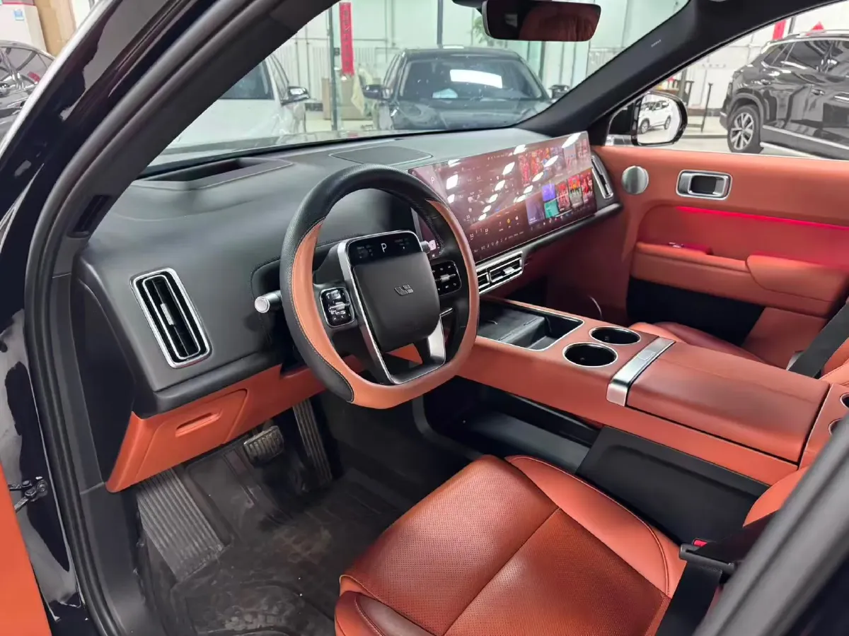 2023 Li L8 Range Extended 154HP REEV 40.9KWH,autocango,china used car exporter,china ev exporter,chinese used car exporter,chinese used ev exporter