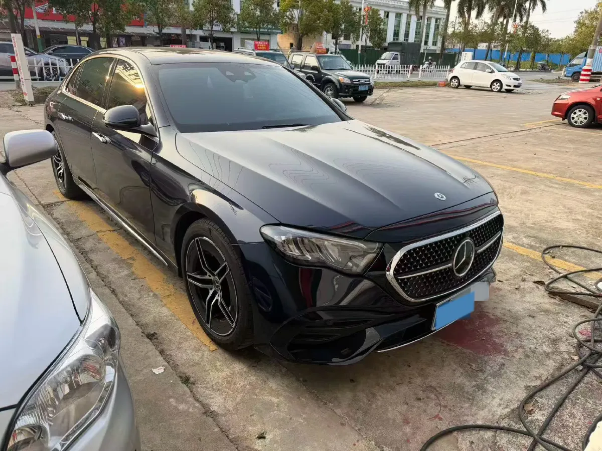 2025 Mercedes-Benz E Class 2.0T 258HP L4 9AT,autocango,china used car exporter,china ev exporter,chinese used car exporter,chinese used ev exporter